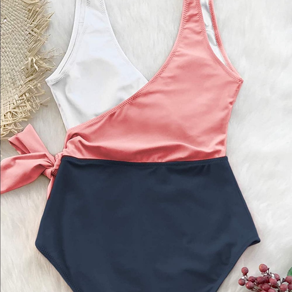 Color block swimsuit